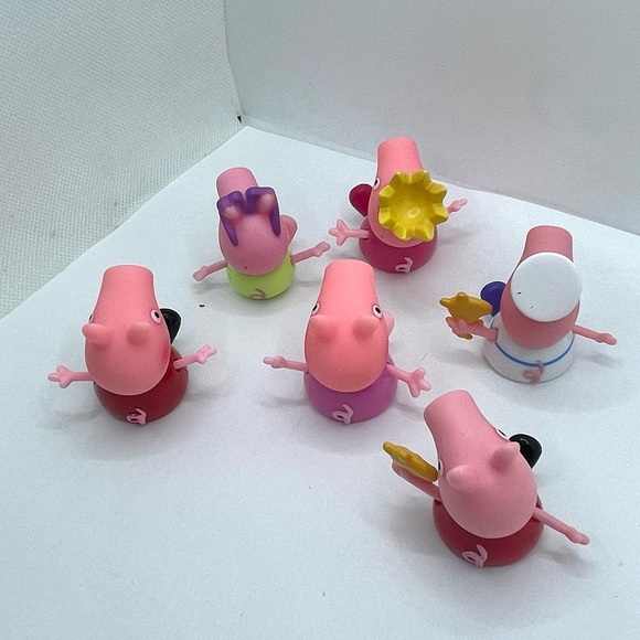 Set of 6 Peppa Pig Figurines. All Different variations of Peppa Pig Figures - Picture 8 of 8